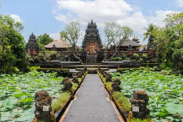 Pura Taman Saraswati - Ubud Temple